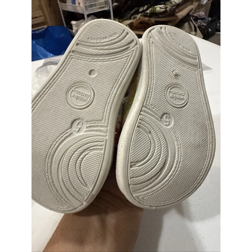 Wonder Nation‎ Memory Foam slip ons- Animal Palm Print Kids Size 5